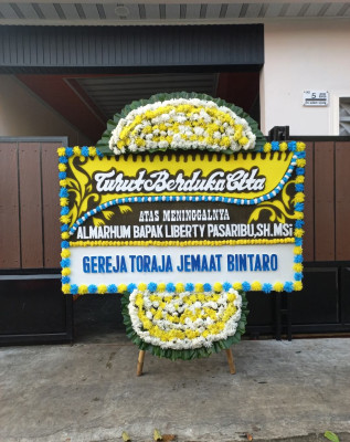 Papan Bunga Duka di Bima